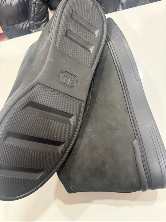 Philipp Plein Black High-Top Skull-Embossed Boots main image 5